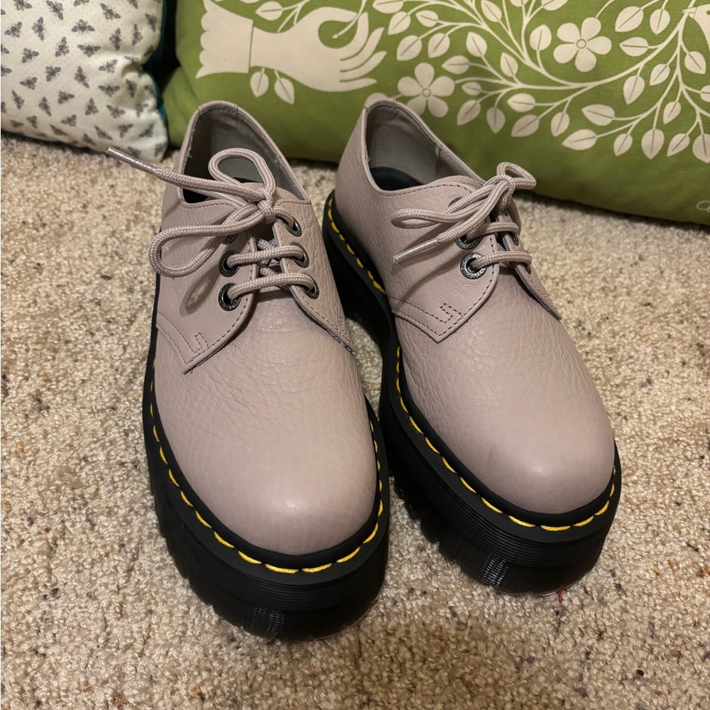 Dr. Martens Quad II Platform Oxford women’s 7